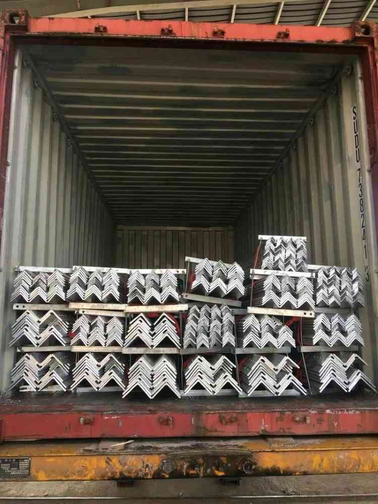 Triangular_Signal_Self_Supporting_TV_Tower_03_Packing_Packaging_Shipping_Container_Loading