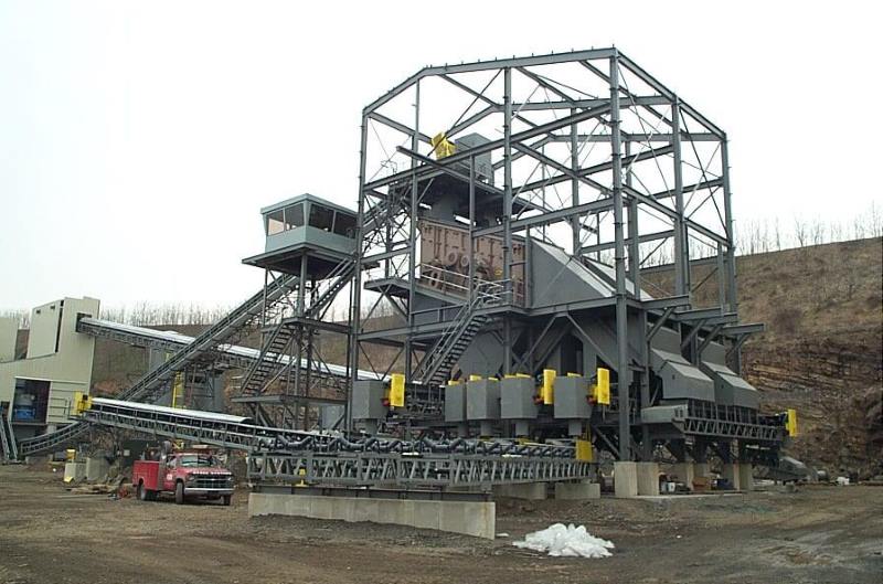 Screen Station Buildings and Screen Feed&Discharge Conveyors Steel Structures: Dual screen station; enclosed