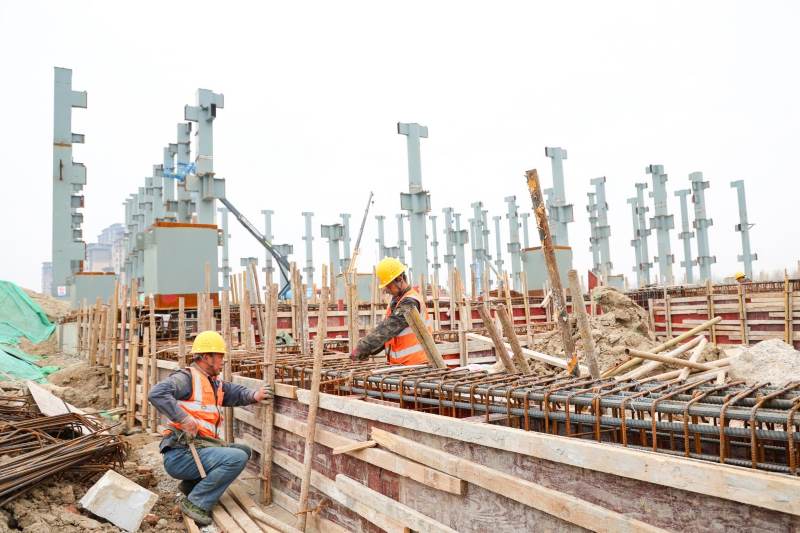 7 Column installation ground beam survey