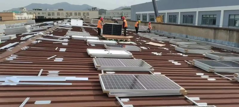 0 Reinforced Purlins For Photovoltaic Roof Panels