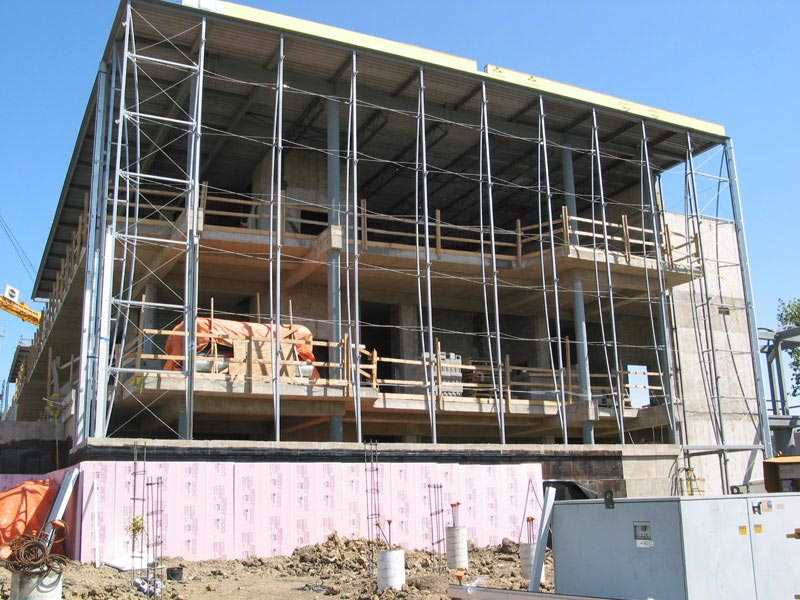 commercial office building 3 storey three floor wall facade curtain wall structure erection