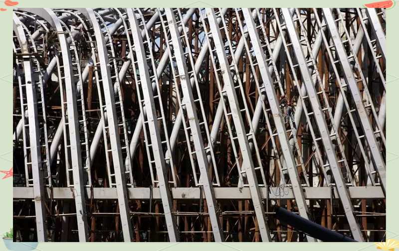 22 comparison with Kunming airport twisted steel members
